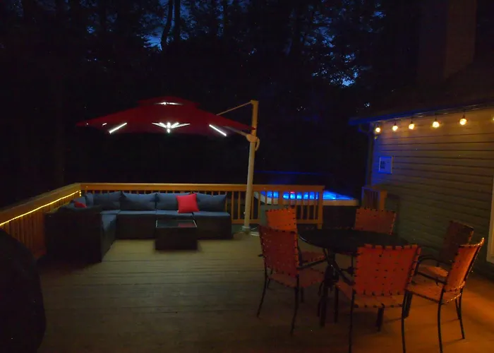 Closest Rental House To Pool & Beach In Pocono Farms, Ac, Hot Tub, Game Room