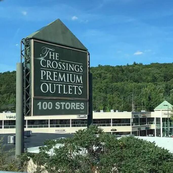 Closest House To Pool & In Pocono Farms, Ac, Hot Tub, Game * Tobyhanna