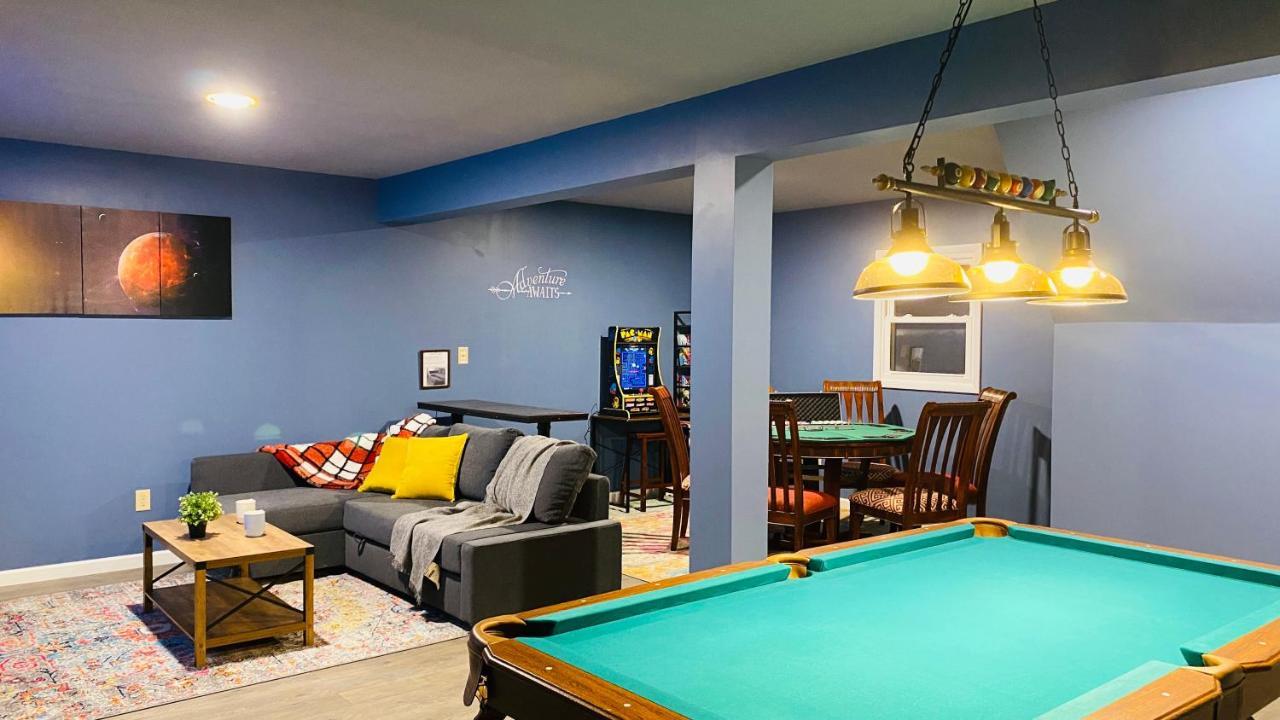 Closest House To Pool & In Pocono Farms, Ac, Hot Tub, Game Chalet *